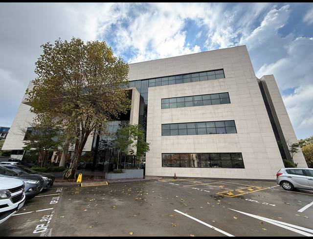565M² OFFICE TO LET IN PARKTOWN